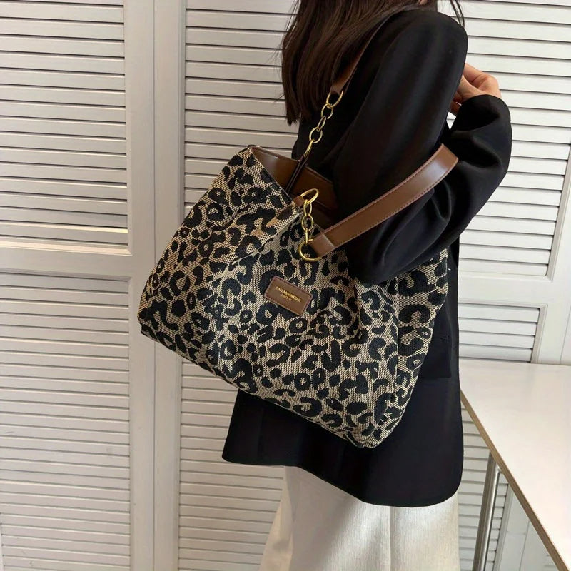 CASEY | LEOPARD PRINT HANDBAG