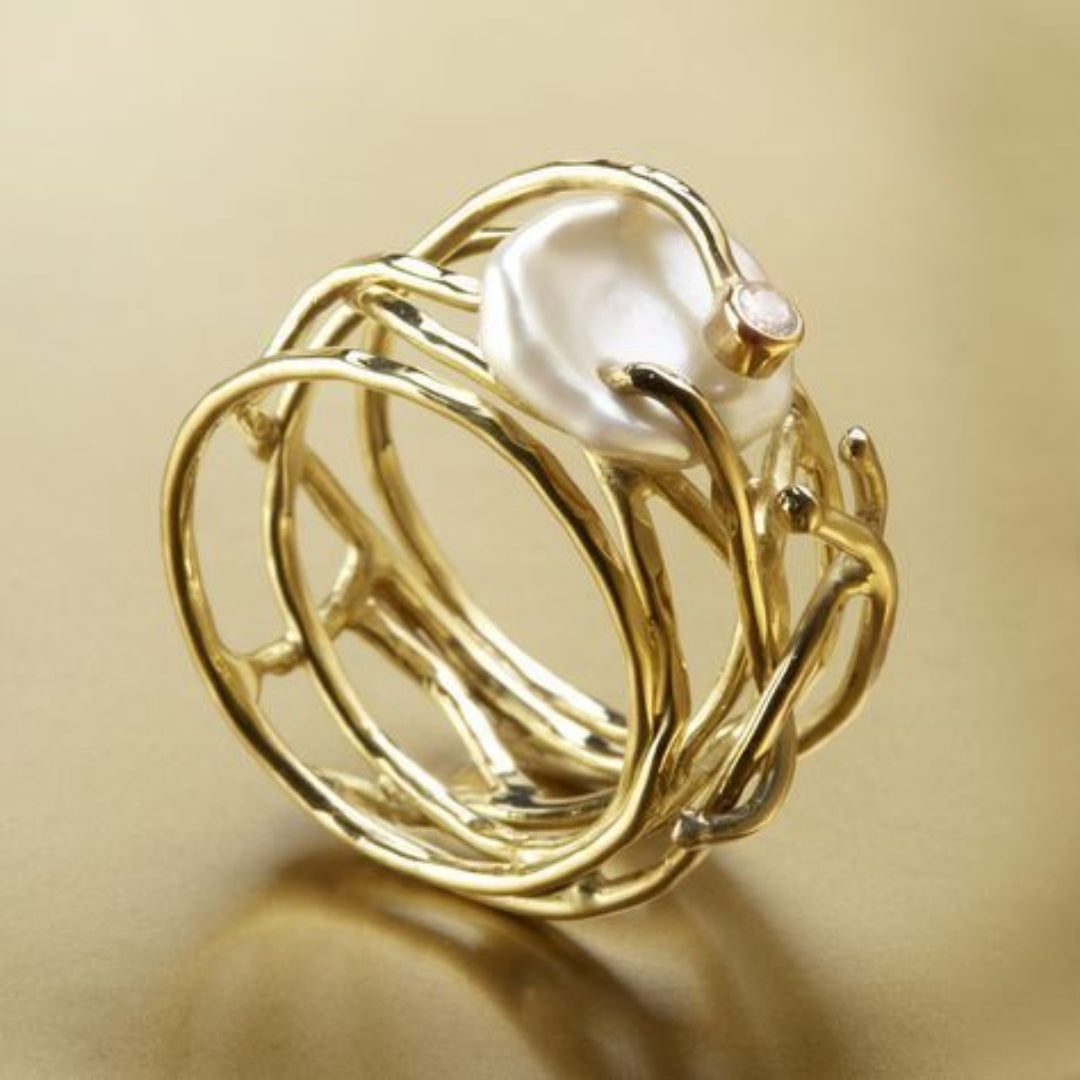 COLETTE | GOLD RING WITH PEARLS