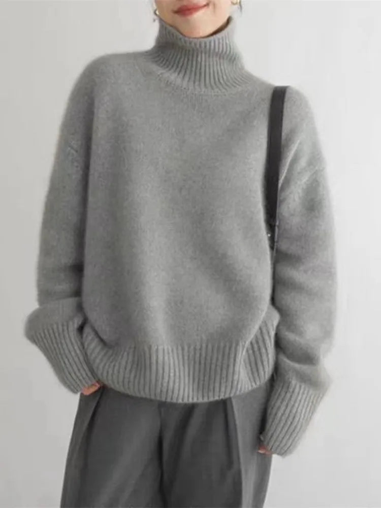 ROSIE | ELEGANT HIGH-NECK SWEATER