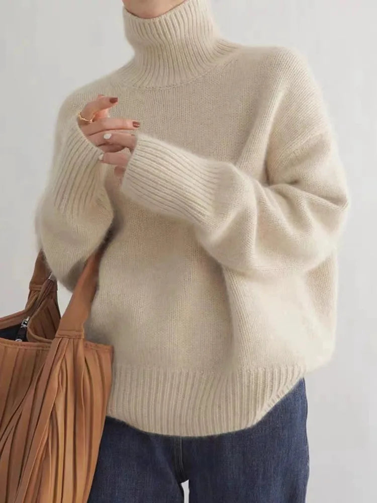 LIDIA | HIGH COLLAR SWEATER